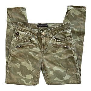 Rock & Republic, Kashmiere Jeans, Womens Tag size 27 Green Camouflage.